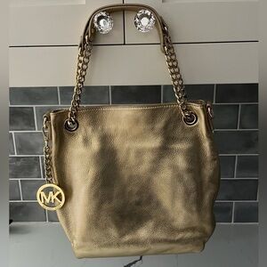 Michael Kors Gold Metallic Leather Shoulder Crossbody Bag Gold Chainlink Straps
